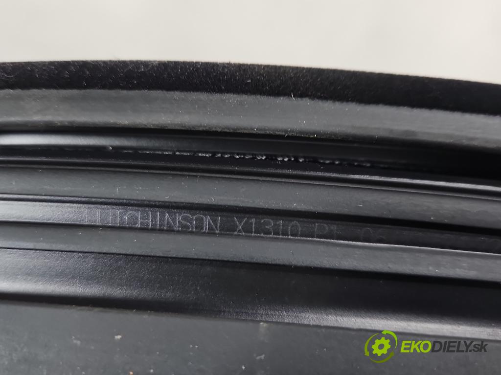 Dacia Duster III 24- 1.2 131 hp manual 96 kW 1199 cm3 5- Těsnění: dveře přední levé