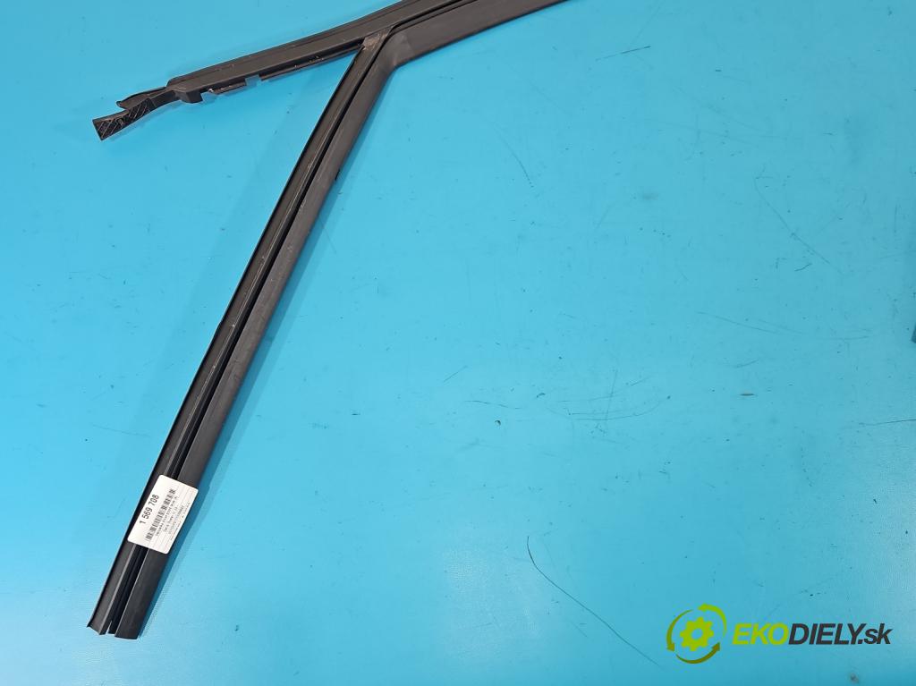 Dacia Duster III 24- 1.2 131 hp manual 96 kW 1199 cm3 5- Těsnění: dveře přední levé