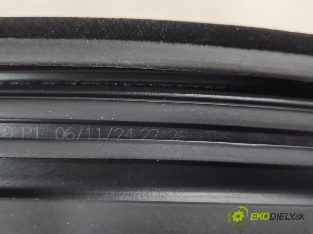 Dacia Duster III 24- 1.2 131 hp manual 96 kW 1199 cm3 5- Těsnění: dveře přední levé