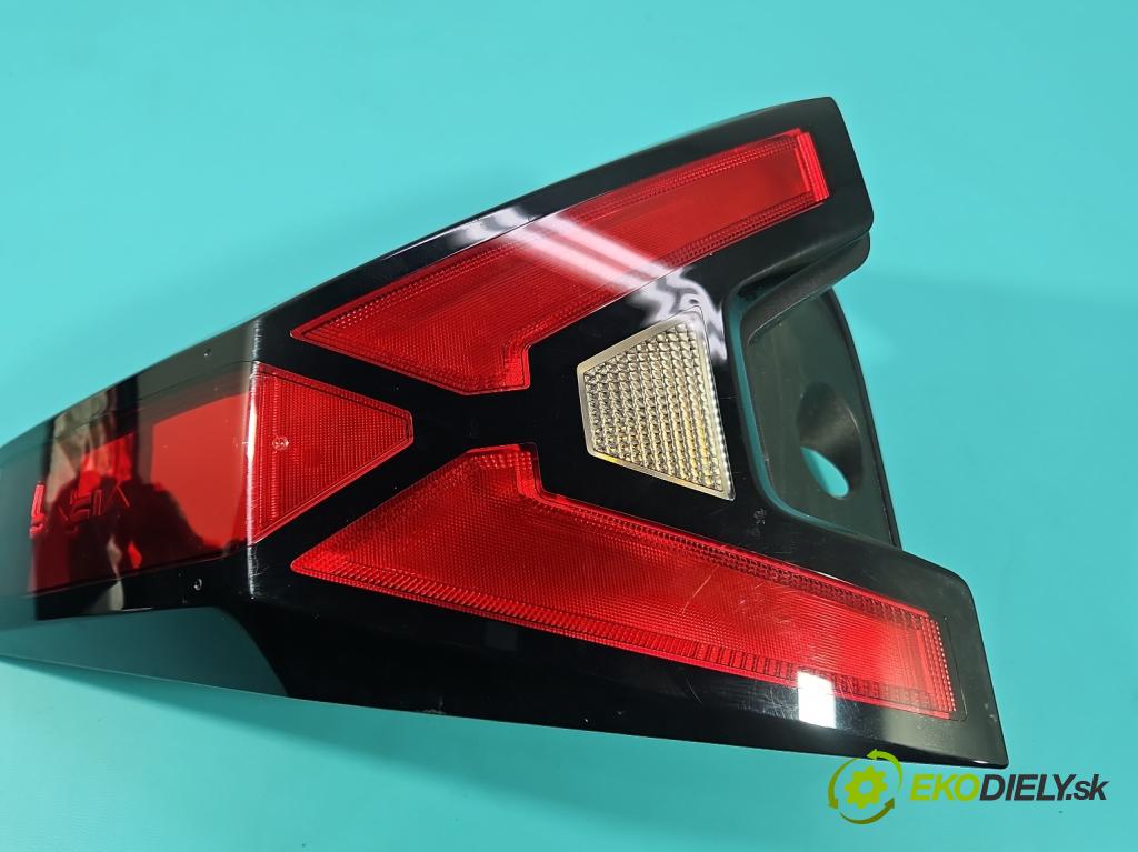 Dacia Duster III 24- 1.2 131 HP manual 96 kW 1199 cm3 5- svetlo / reflektor zadné ľavé 265559174R (Kľučka dverí ostatné)