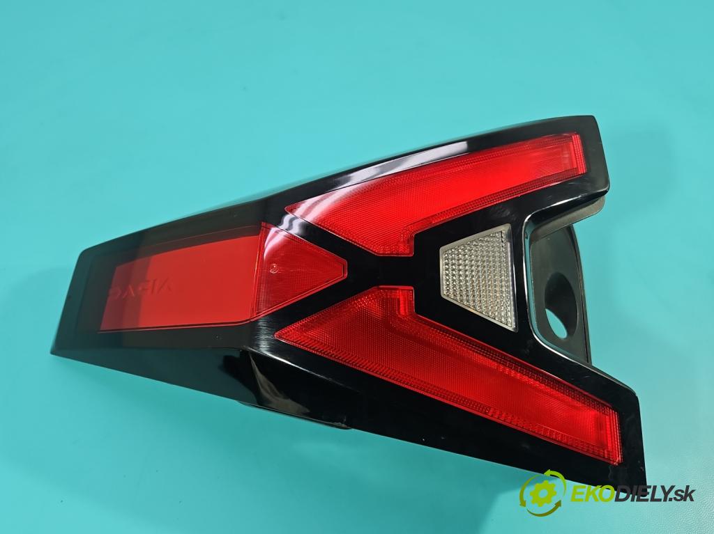 Dacia Duster III 24- 1.2 131 HP manual 96 kW 1199 cm3 5- svetlo / reflektor zadné ľavé 265559174R (Kľučka dverí ostatné)