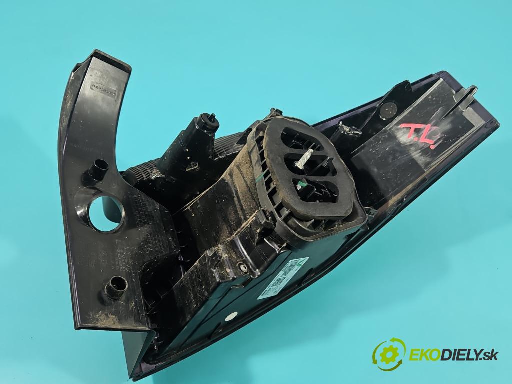 Dacia Duster III 24- 1.2 131 HP manual 96 kW 1199 cm3 5- svetlo / reflektor zadné ľavé 265559174R (Kľučka dverí ostatné)