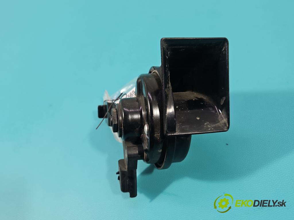 Dacia Duster III 24- 1.2 131 HP manual 96 kW 1199 cm3 5- Klakson: 256202931R