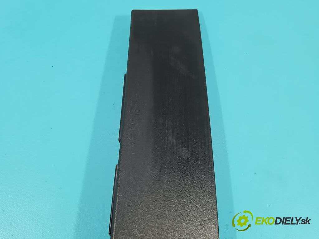 Dacia Duster III 24- 1.2 131 HP manual 96 kW 1199 cm3 5- lišta dvere predné ľavé 802851328R