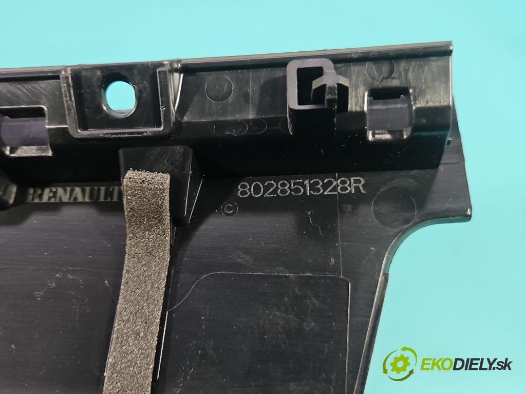 Dacia Duster III 24- 1.2 131 HP manual 96 kW 1199 cm3 5- lišta dvere predné ľavé 802851328R