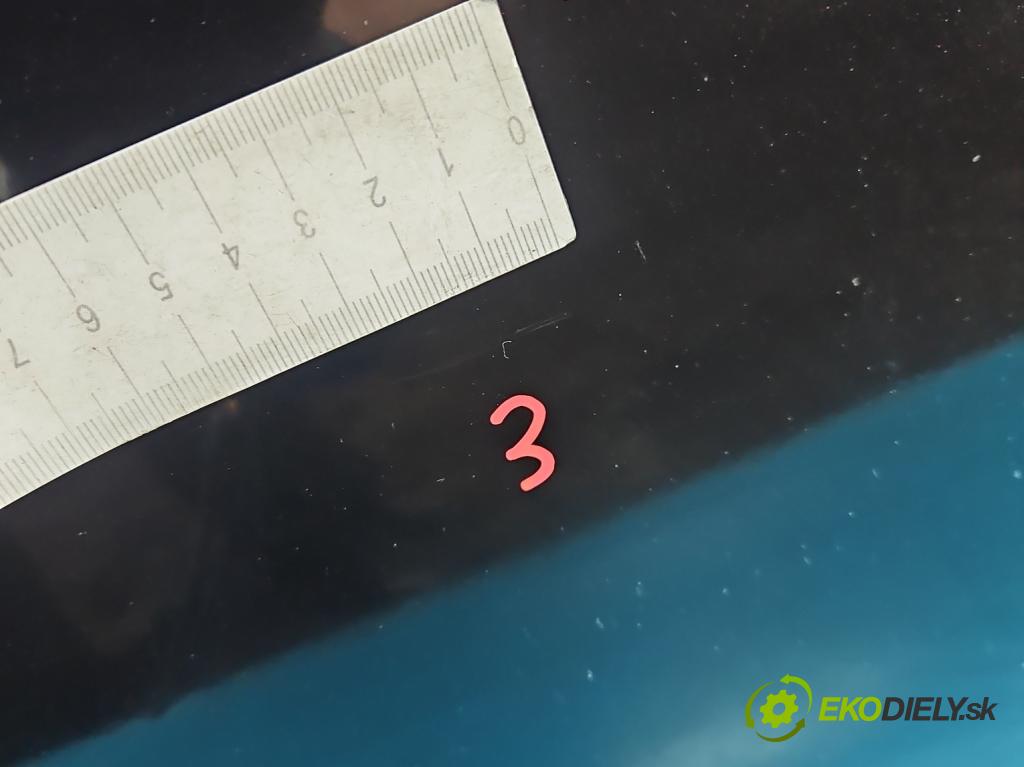 Alfa romeo Giulietta 1.6 jtd 105 HP manual 77 kW 1598 cm3 5- dvere predné pravé  (Kľučka dverí ostatné)