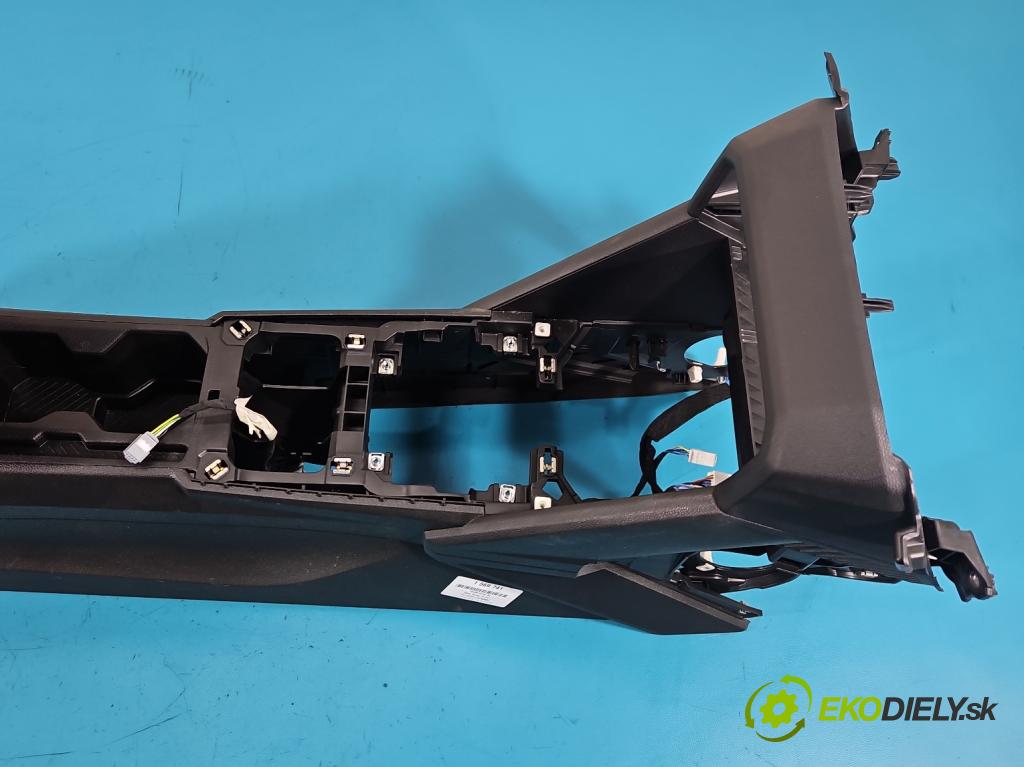 Dacia Duster III 24- 1.2 131 HP manual 96 kW 1199 cm3 5- operadlo 969F59976R (Lakťová opierka)