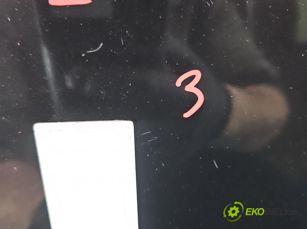 Alfa romeo Giulietta 1.6 jtd 105 HP manual 77 kW 1598 cm3 5- dvere zadné pravé  (Kľučka dverí ostatné)