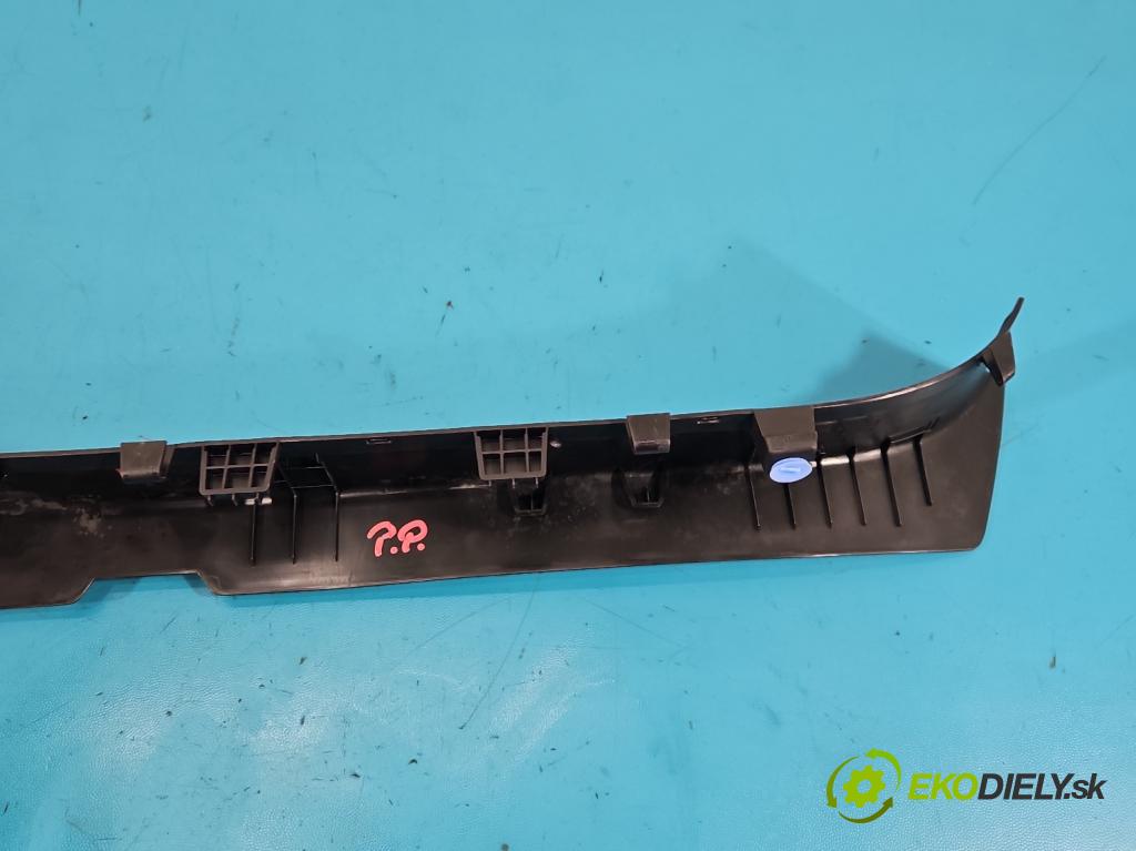 Dacia Duster III 24- 1.2 131 HP manual 96 kW 1199 cm3 5- kryt plast 769512137R