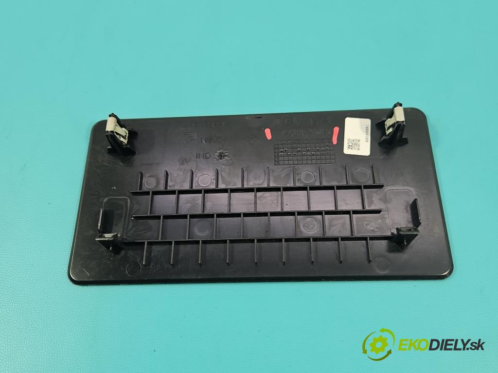 Dacia Duster III 24- 1.2 131 HP manual 96 kW 1199 cm3 5- kryt plast 749884126R