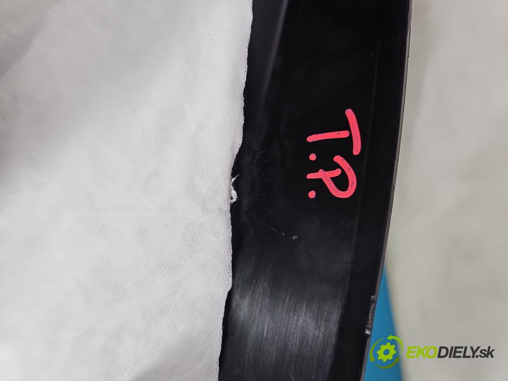 Dacia Duster III 24- 1.2 131 HP manual 96 kW 1199 cm3 5- kryt plast 769388659R