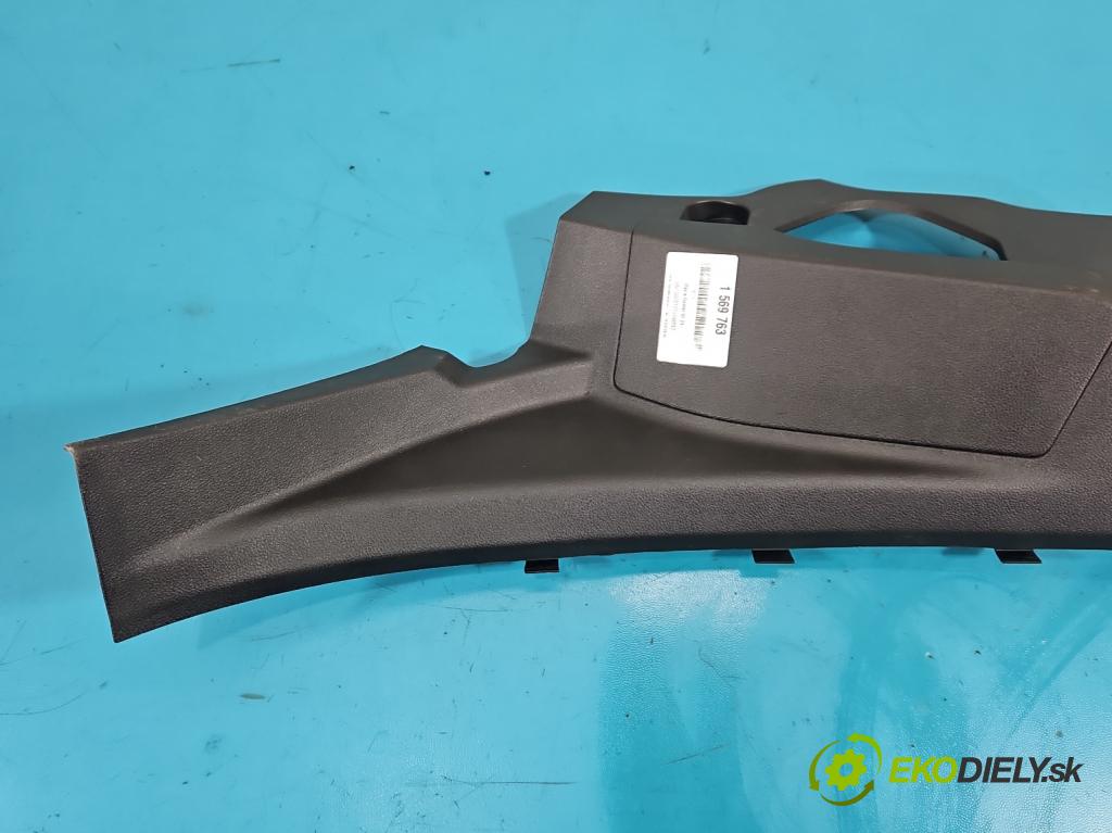 Dacia Duster III 24- 1.2 131 HP manual 96 kW 1199 cm3 5- kryt plast 769393938R