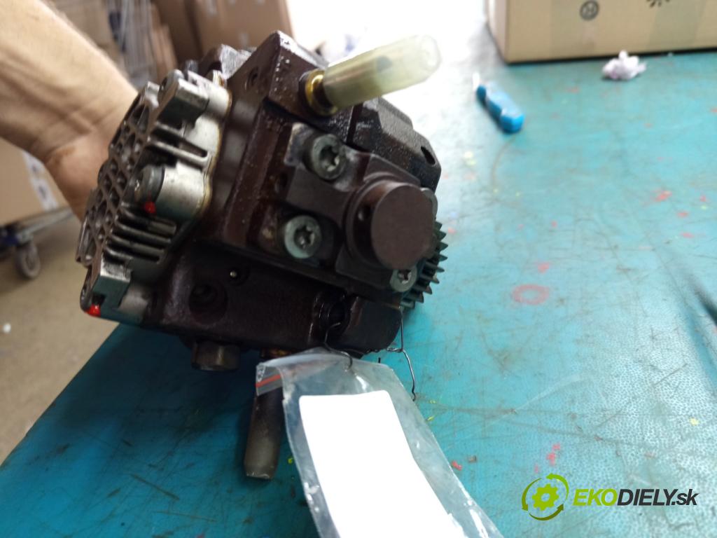 Nissan Qashqai I J10 2006-2013 2.0 dci 150 HP manual 110 kW 1995 cm3 5- čerpadlo vstrekovacia 0445010223 (Vstrekovacie čerpadlo)