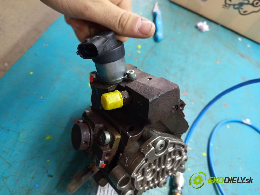 Nissan Qashqai I J10 2006-2013 2.0 dci 150 HP manual 110 kW 1995 cm3 5- čerpadlo vstrekovacia 0445010223 (Vstrekovacie čerpadlo)