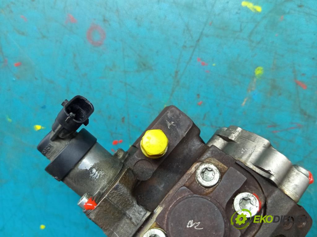 Nissan Qashqai I J10 2006-2013 2.0 dci 150 HP manual 110 kW 1995 cm3 5- čerpadlo vstrekovacia 0445010223 (Vstrekovacie čerpadlo)