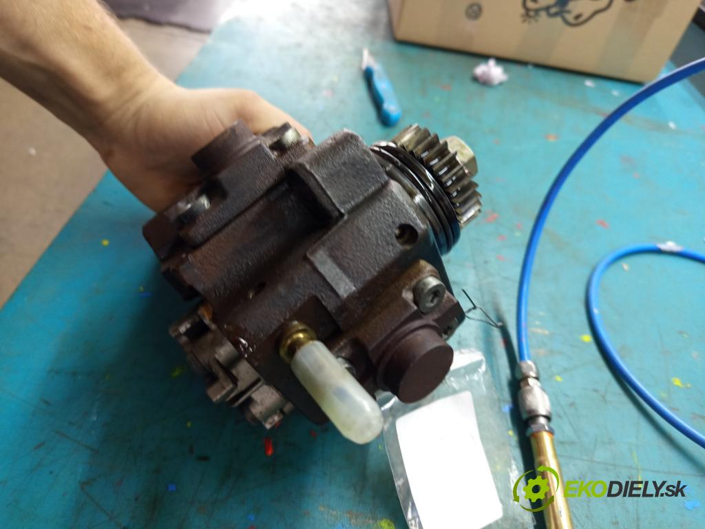 Nissan Qashqai I J10 2006-2013 2.0 dci 150 HP manual 110 kW 1995 cm3 5- čerpadlo vstrekovacia 0445010223 (Vstrekovacie čerpadlo)