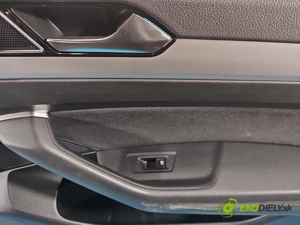 Vw Passat B8 2014 - 2.0 tdi 150 HP automatic 110 kW 1968 cm3 5- Čalounictví: dvere predné pravé 197018651