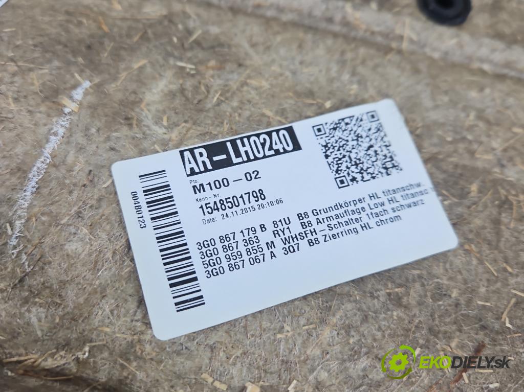 Vw Passat B8 2014 - 2.0 tdi 150 HP automatic 110 kW 1968 cm3 5- Čalounictví: dvere zadné ľavé 3G0867179B