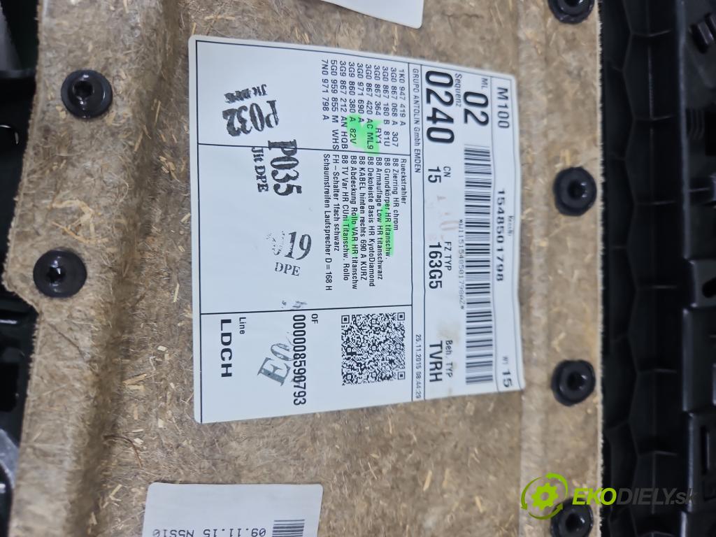 Vw Passat B8 2014 - 2.0 tdi 150 HP automatic 110 kW 1968 cm3 5- Čalounictví: dvere zadné pravé 197019781-21