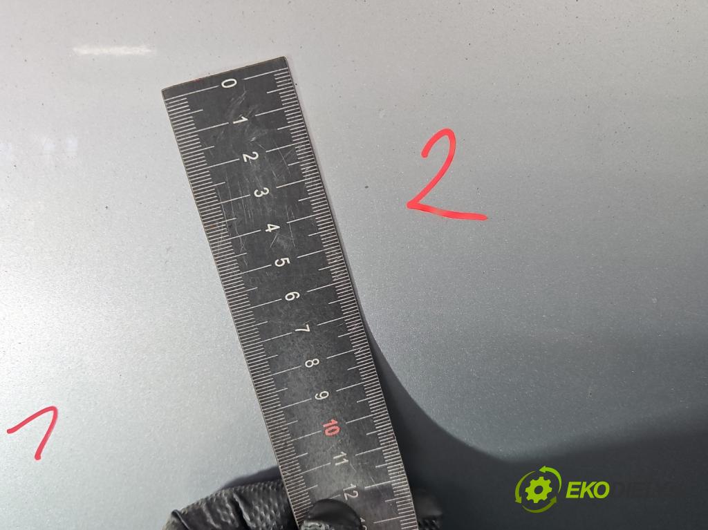 Peugeot 807 2002-2014 2.0 hdi 107 HP automatic 79 kW 1997 cm3 5- zadní kufrové dveře  (Zadní kapota (kufr))