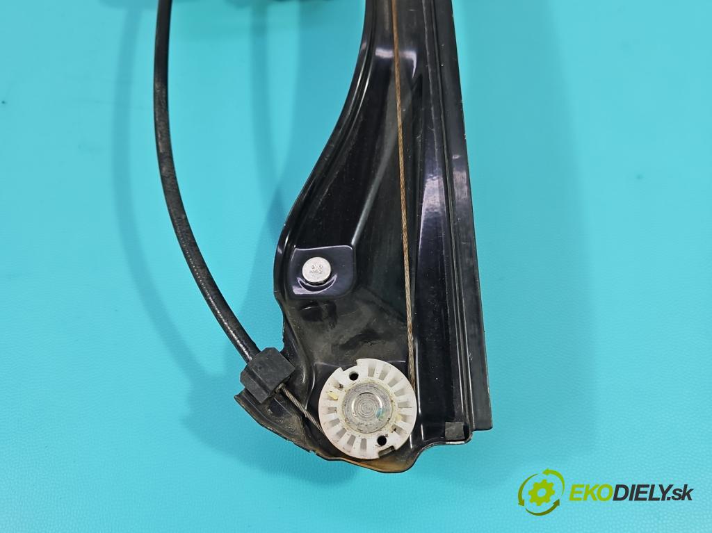 Skoda Fabia III 2014- 2021 1.0 MPI 60 hp manual 44 kW 999 cm3 5- mechanismus stahování přední pravý 5JA959812K