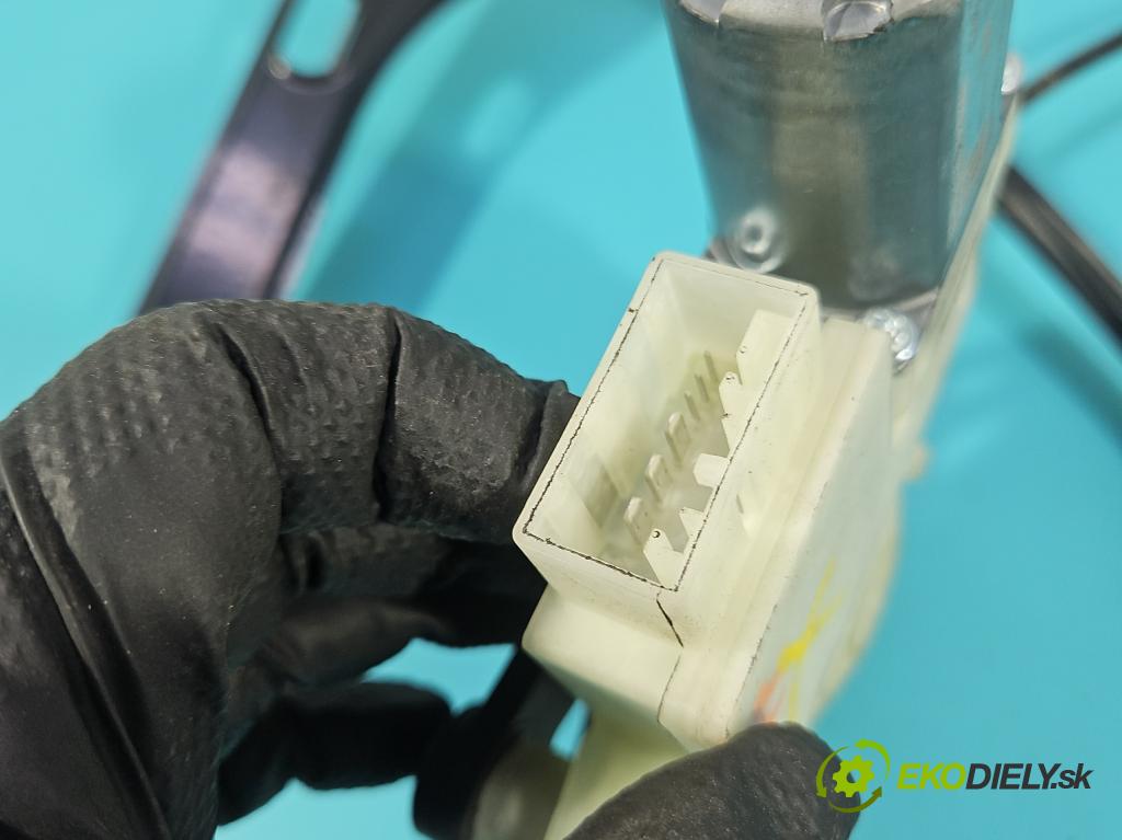 Skoda Fabia III 2014- 2021 1.0 MPI 60 hp manual 44 kW 999 cm3 5- mechanismus stahování přední pravý 5JA959812K