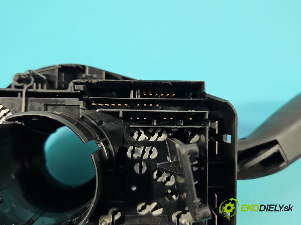 Seat Ibiza III 6L 2002-2008 1.4 16V 75 hp manual 55 kW 1390 cm3 3- Přepínač sdružený 6Q0953503AD (Páčky pod volantem)