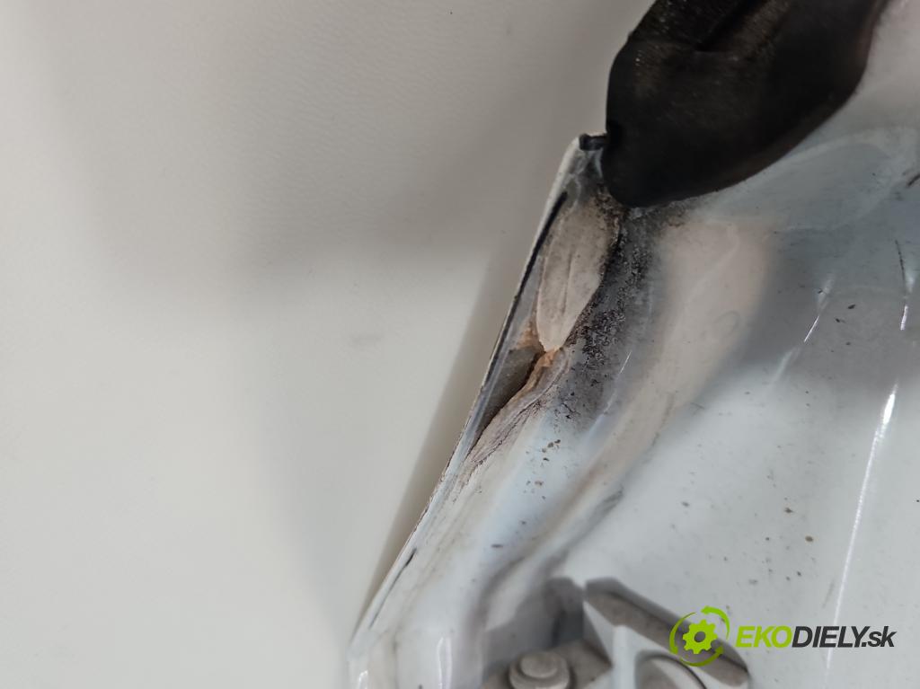 Skoda Fabia III 2014- 2021 1.0 MPI 60 hp manual 44 kW 999 cm3 5- dveře přední pravé  (Klika dveří ostatní)