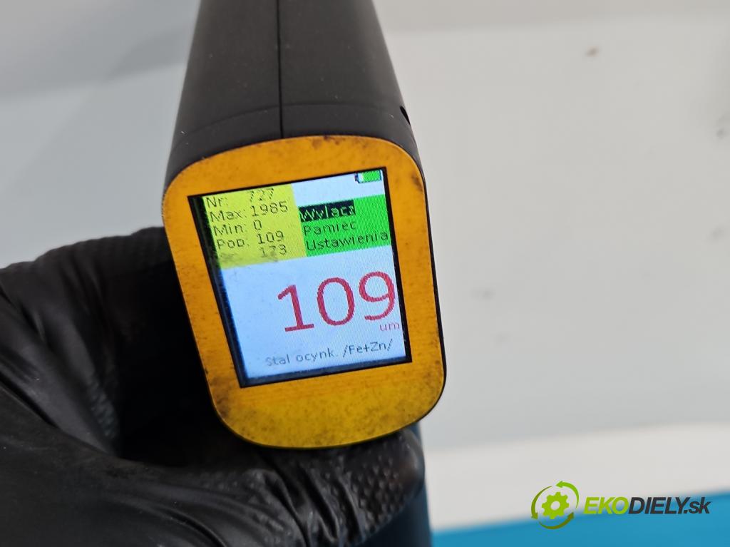 Skoda Fabia III 2014- 2021 1.0 MPI 60 hp manual 44 kW 999 cm3 5- dveře přední pravé  (Klika dveří ostatní)