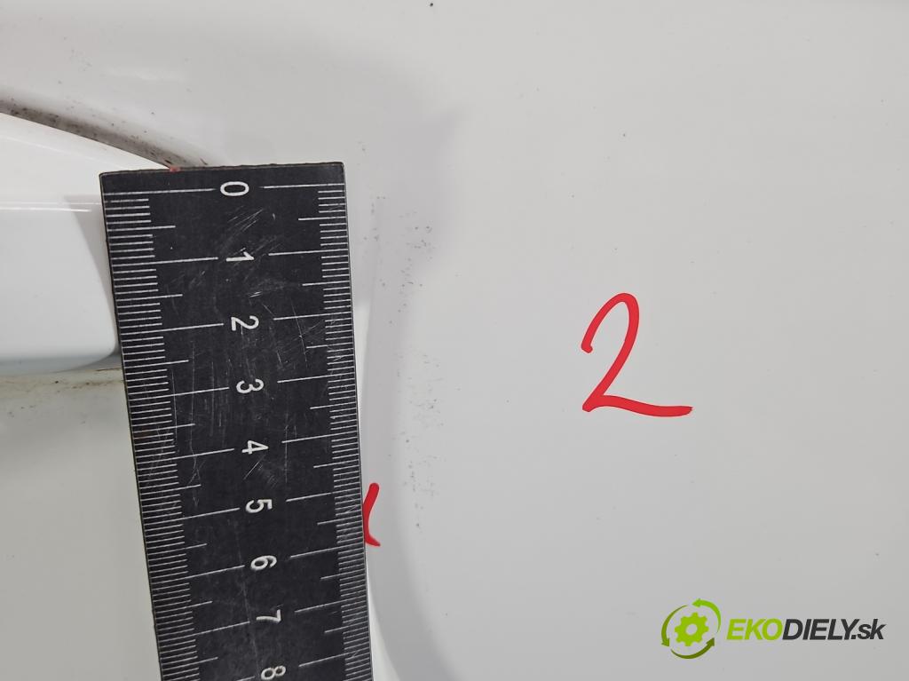 Skoda Fabia III 2014- 2021 1.0 MPI 60 hp manual 44 kW 999 cm3 5- dveře zadní pravé  (Klika dveří ostatní)