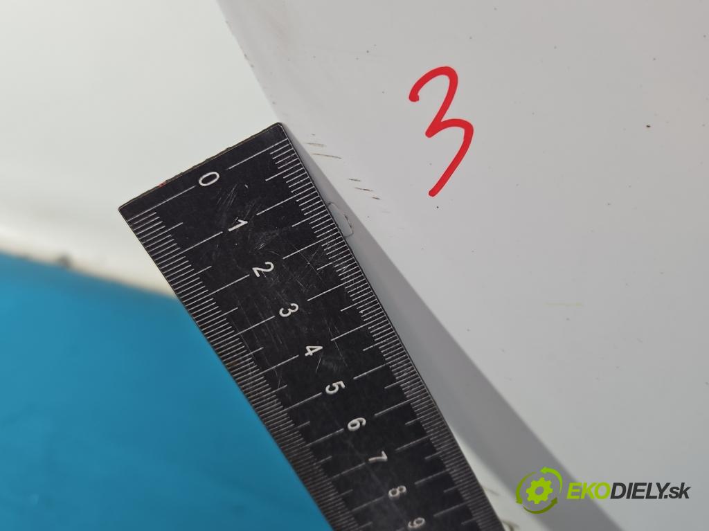 Skoda Fabia III 2014- 2021 1.0 MPI 60 hp manual 44 kW 999 cm3 5- dveře zadní pravé  (Klika dveří ostatní)