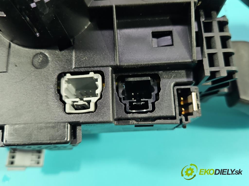 Peugeot 807 2002-2014 2.0 hdi 107 HP automatic 79 kW 1997 cm3 5- prepínač komplex: 96605599XT (Prepínacie páčky pod volantom)