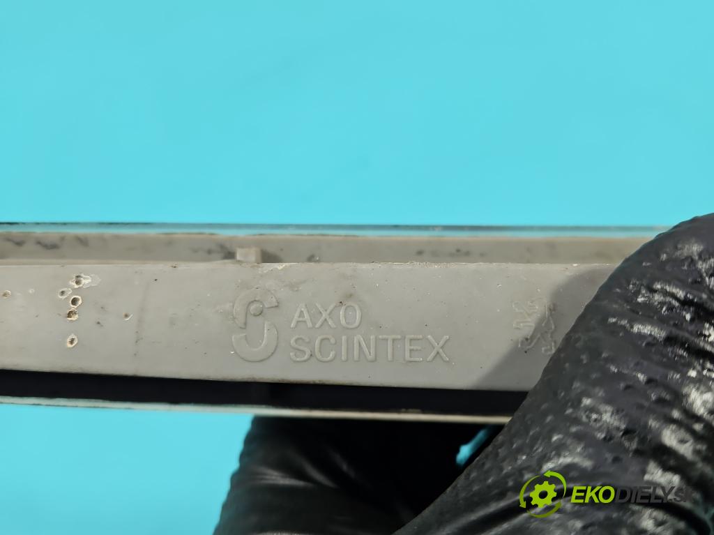 Peugeot 807 2002-2014 2.0 hdi 107 HP automatic 79 kW 1997 cm3 5- Parkoviště: levé