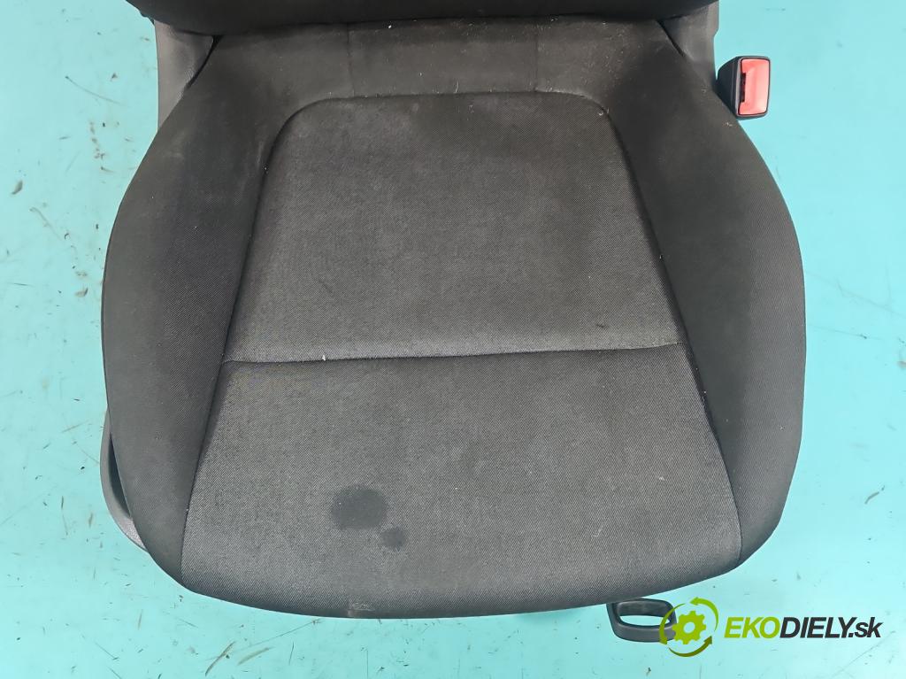 Skoda Fabia III 2014- 2021 1.0 MPI 60 HP manual 44 kW 999 cm3 5- Sedačka pravý  (Sedadlo)
