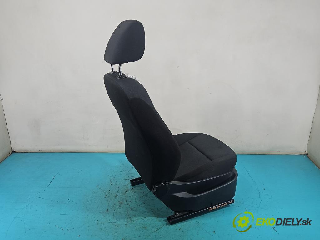 Skoda Fabia III 2014- 2021 1.0 MPI 60 HP manual 44 kW 999 cm3 5- Sedačka pravý  (Sedadlo)