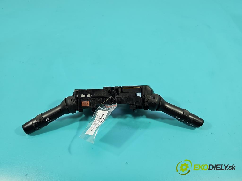 Toyota Verso 2009-2018 1.8 16V 147 hp manual 108 kW 1798 cm3 5- Přepínač sdružený 17F373 (Páčky pod volantem)