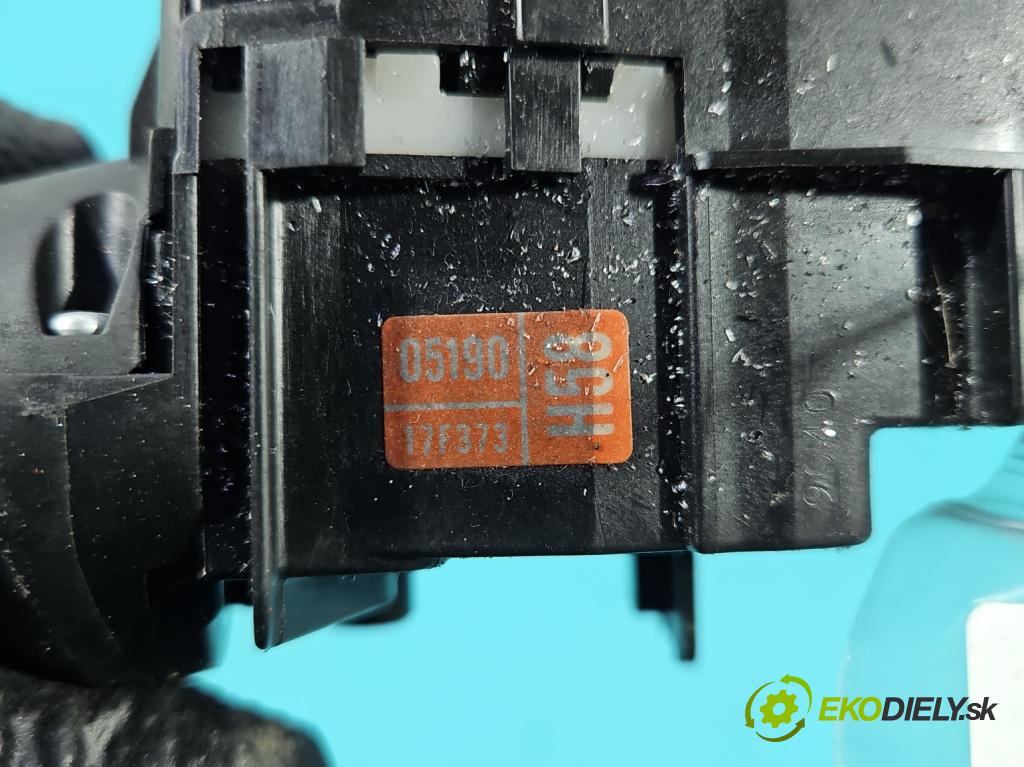 Toyota Verso 2009-2018 1.8 16V 147 hp manual 108 kW 1798 cm3 5- Přepínač sdružený 17F373 (Páčky pod volantem)