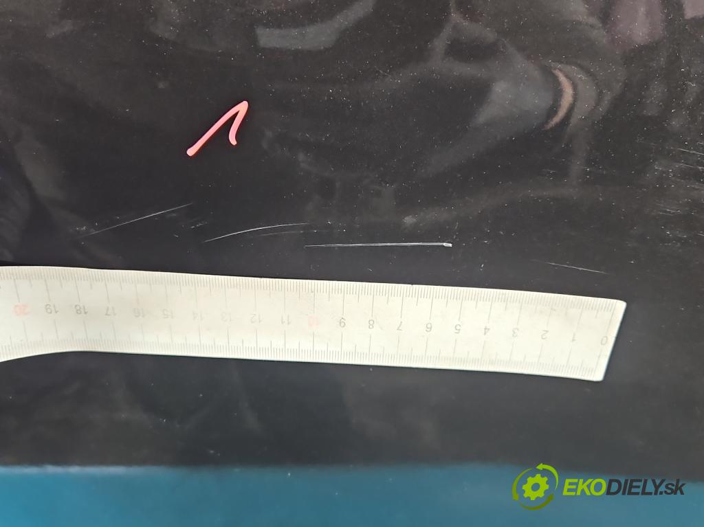 Dacia Duster III 24- 1.2 131 hp manual 96 kW 1199 cm3 5- dveře zadní pravé  (Klika dveří ostatní)