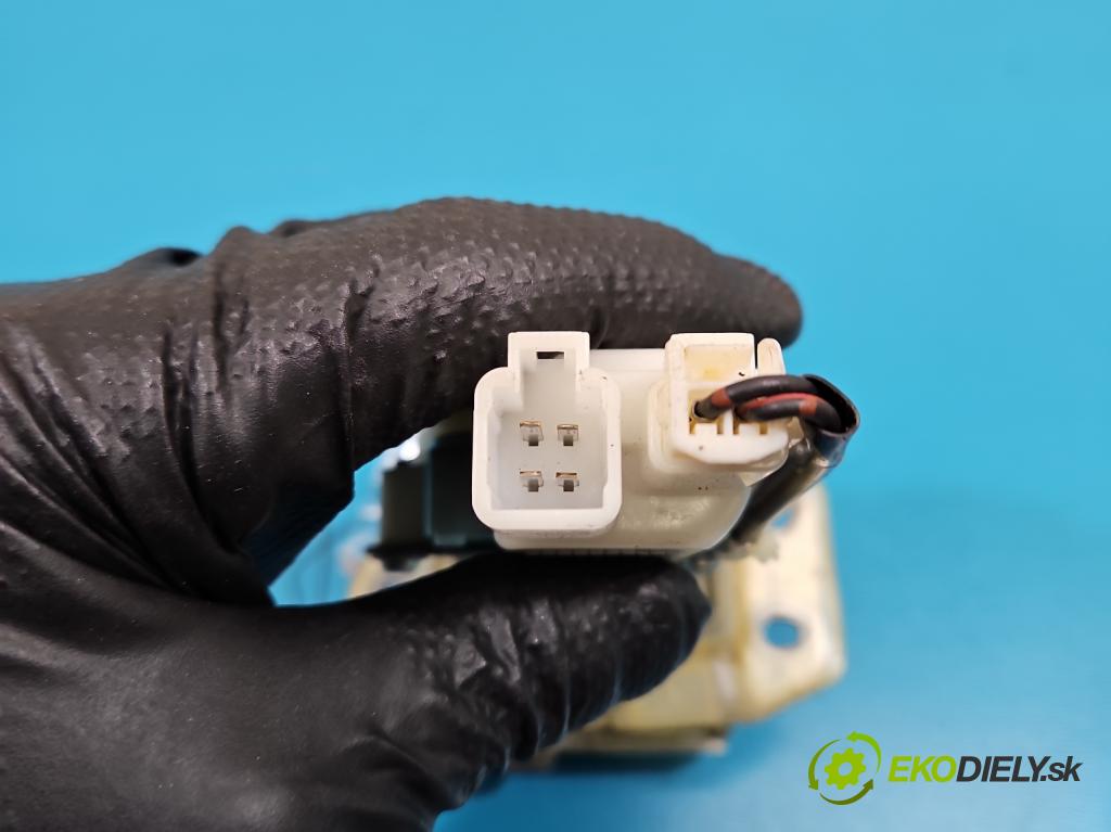 Suzuki SX4 I 2006-2014 1.6 16V M16A 107 HP manual 79 kW 1586 cm3 5- zámok kufrové dvere zadné