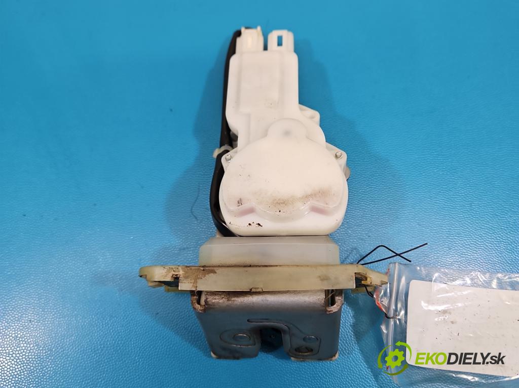 Suzuki SX4 I 2006-2014 1.6 16V M16A 107 HP manual 79 kW 1586 cm3 5- zámok kufrové dvere zadné