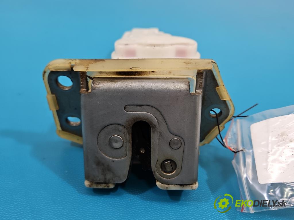 Suzuki SX4 I 2006-2014 1.6 16V M16A 107 HP manual 79 kW 1586 cm3 5- zámok kufrové dvere zadné