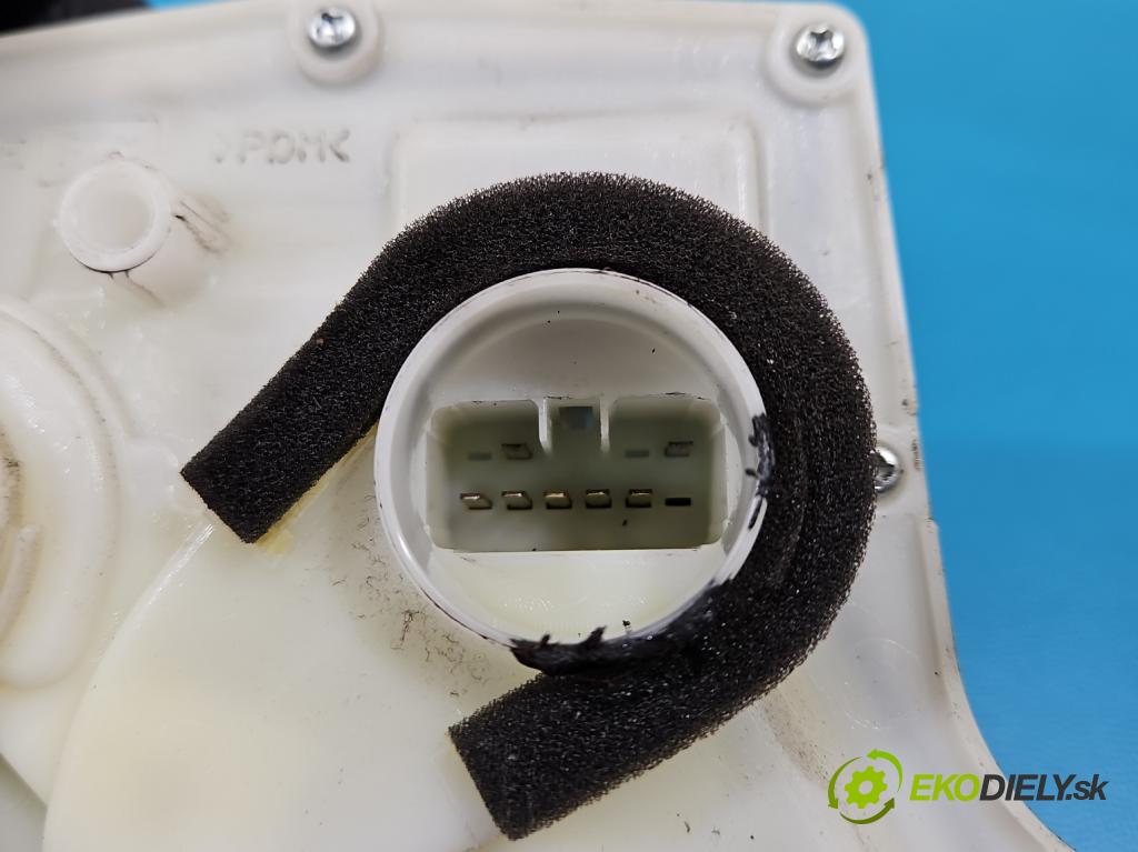 Suzuki SX4 I 2006-2014 1.6 16V 107 HP manual 79 kW 1586 cm3 5- zámok predné pravý