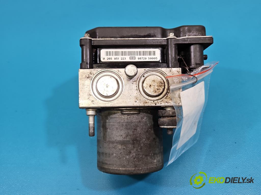 Nissan Qashqai I J10 2006-2013 2.0 dci 150 HP manual 110 kW 1995 cm3 5- čerpadlo abs 0265951223 (Pumpa ABS)