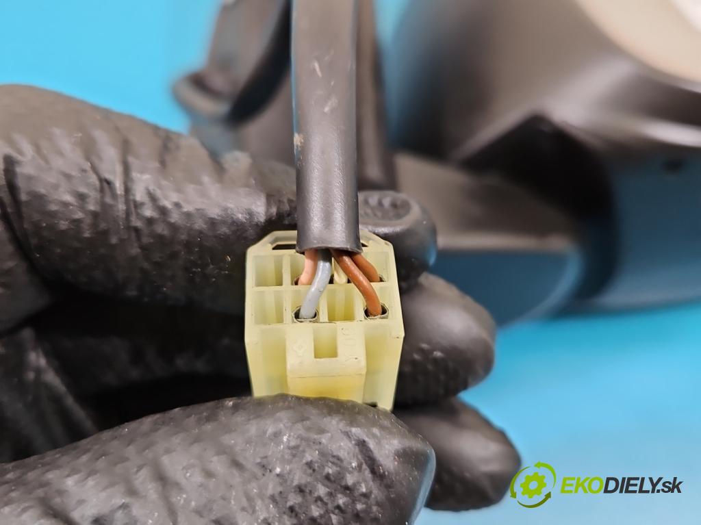 Suzuki SX4 I 2006-2014 1.6 16V M16A 107 HP manual 79 kW 1586 cm3 5- zrkadlo pravé  (Kľučka dverí ostatné)