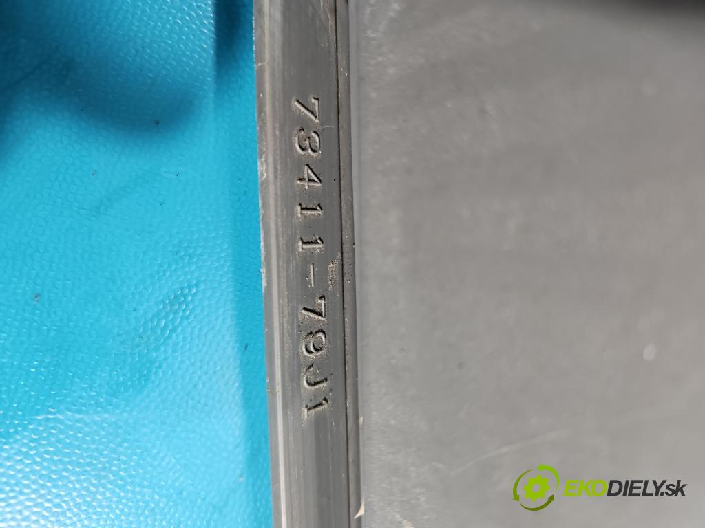 Suzuki SX4 I 2006-2014 1.6 16V M16A 107 HP manual 79 kW 1586 cm3 5- kastlík