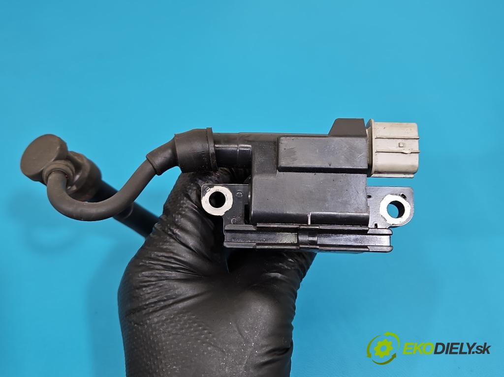 Suzuki SX4 I 2006-2014 1.6 16V M16A 107 HP manual 79 kW 1586 cm3 5- cievka zapaľovacia  (Zapaľovacia cievka)