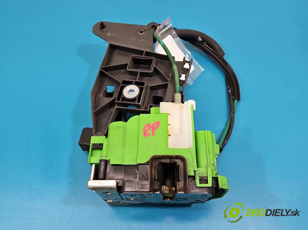 Alfa romeo Giulietta 1.6 jtd 105 HP manual 77 kW 1598 cm3 5- zámok predné pravý