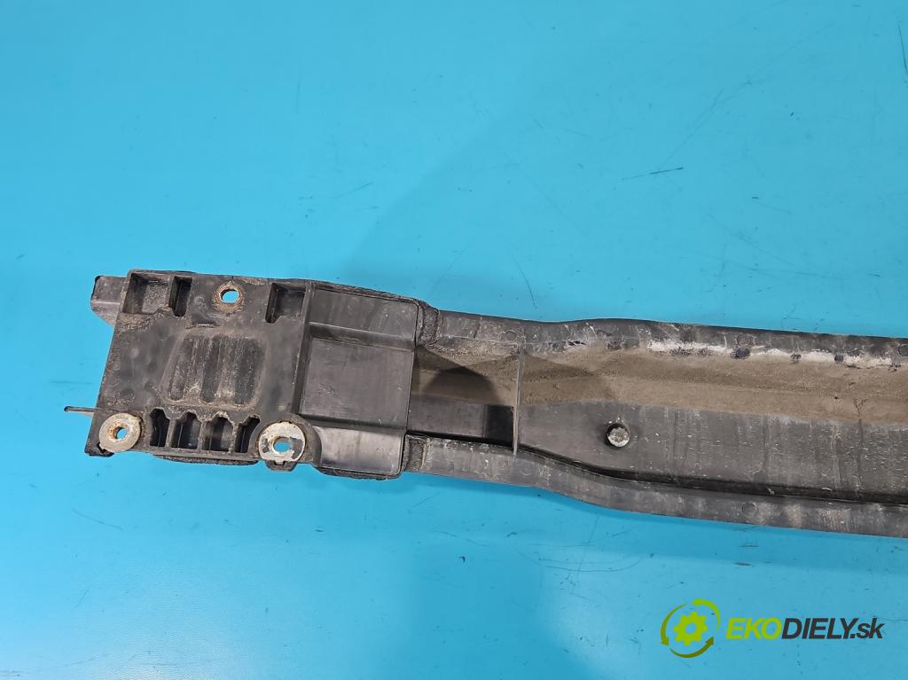 Alfa romeo Giulietta 1.6 jtd 105 HP manual 77 kW 1598 cm3 5- výstuha nárazník zadné 51813036