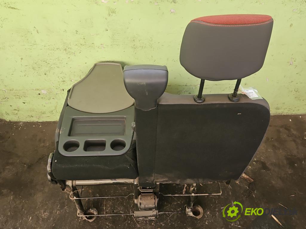 Renault Master III 2010-2024 2.3 dci 131 HP manual 96 kW 2299 cm3 5- Sedačka pravý  (Sedadlo)