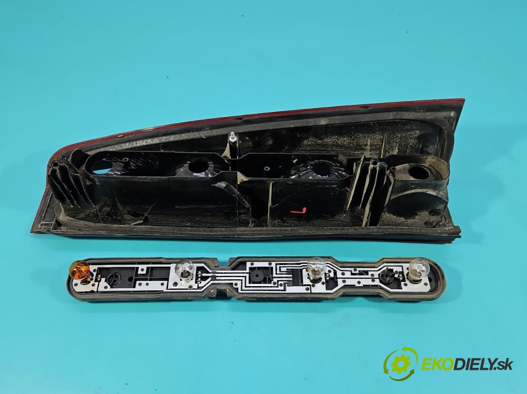 Renault Master III 2010-2024 2.3 dci 131 HP manual 96 kW 2299 cm3 5- svetlo / reflektor zadné ľavé  (Kľučka dverí ostatné)